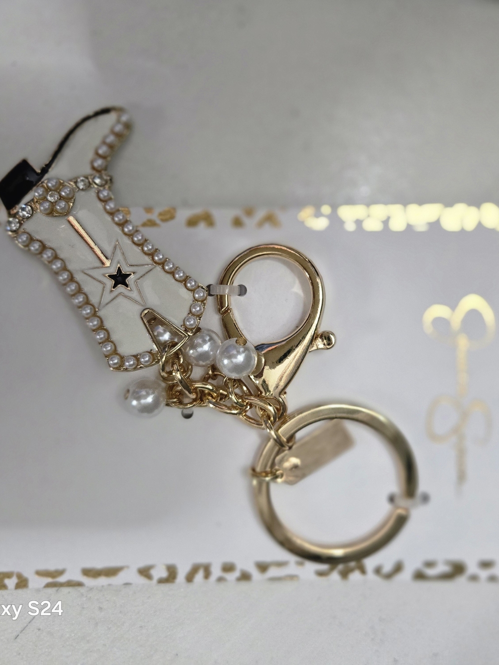 Jessica Simpson Gold Pearl Star Charm Keychain
